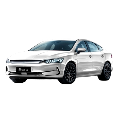 Najlepiej sprzedający się czysto elektryczny sedan rodziny BYD, Qin plus EV, ma zasięg 500 km.