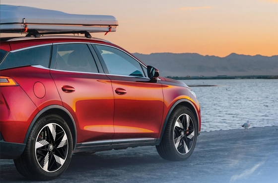 Wielki SUV BYD, Tang Dmi, przychodzi na przerwę