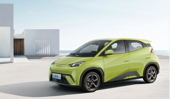 BYD Czysty elektryczny 305KM Kompaktny samochód rodzinny