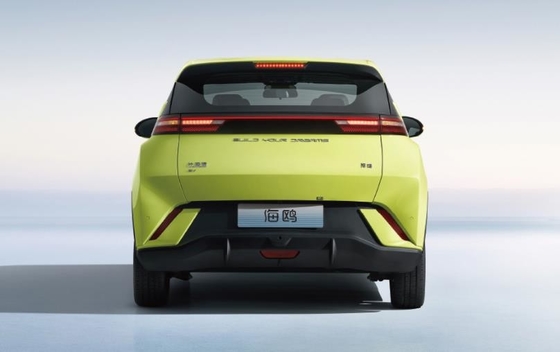 BYD Czysty elektryczny 305KM Kompaktny samochód rodzinny
