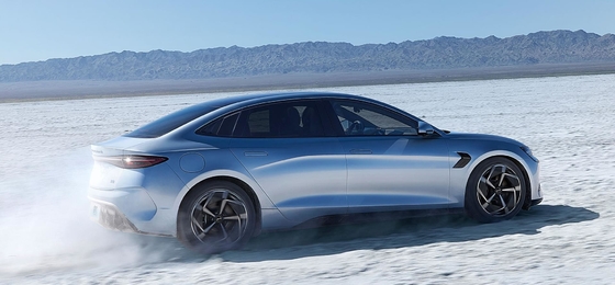 BYD Czysty elektryczny 650 km zasięg Wydajność 4WD Coupé Seal