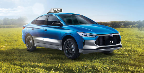 BYD Pure Electric E3 Taxi Ma Zasięg 401KM Gwarantuje Płynny Transport