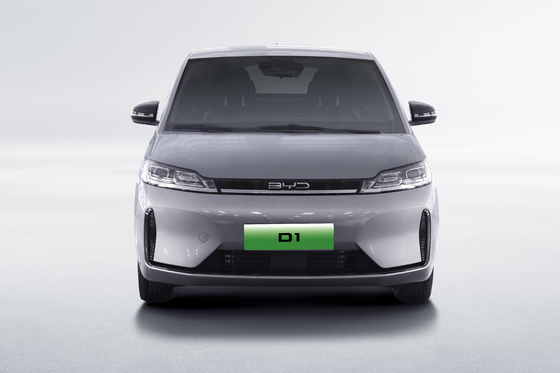 Chiny stworzyły 418KM boczne drzwi przesuwne BYD D1 czysty elektryczny sedan samochód wspólny