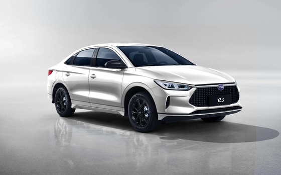 Zbudowany w Chinach z zasięgiem 401 km BYD czysty pojazd elektryczny e3