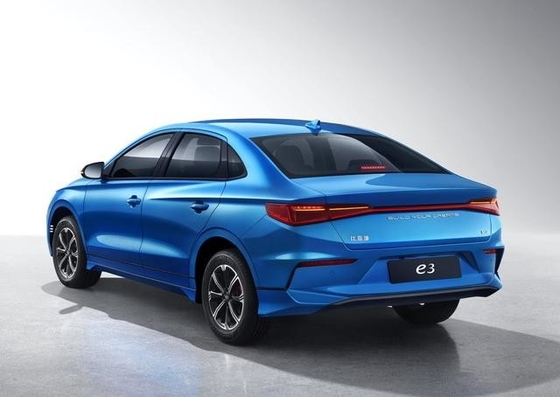 Zbudowany w Chinach z zasięgiem 401 km BYD czysty pojazd elektryczny e3